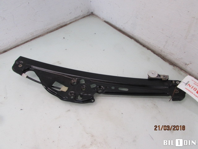 Ruteheis til BMW 5-Serie 2003-2010 (E60/E61) (E60/E61) (BMW|51357075674|7075674|)
