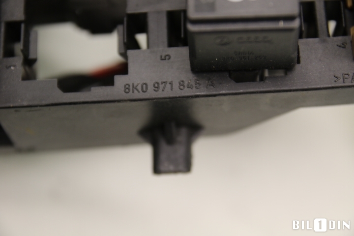Sikringsboks til Audi Q5 2012-2017 (Type I, Fase 2)  (AUDI|8K0971845A|)