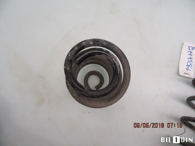 Fjær bak spiralfjær til Nissan Qashqai 2007-2010 (Type I, Fase 1) (NISSAN|1KW0820AX|)