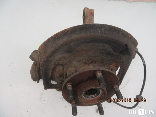 Hjulspindel høyre foran til Nissan Qashqai 2007-2010 (Type I, Fase 1)  (NISSAN|40015JD000|)