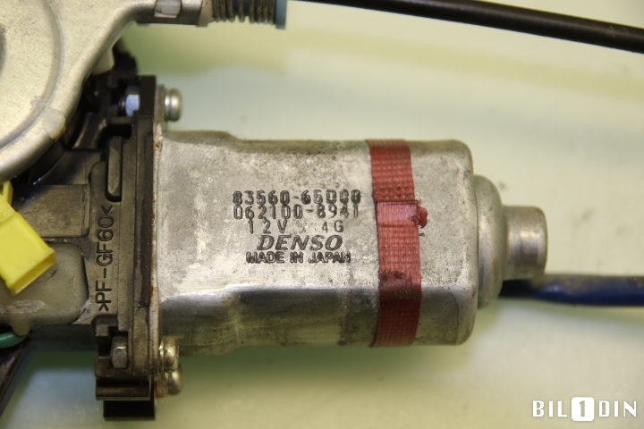 Ruteheis venstre bak til Suzuki Grand Vitara 1998-2005 (Type II)  (SUZUKI|0621008941|)
