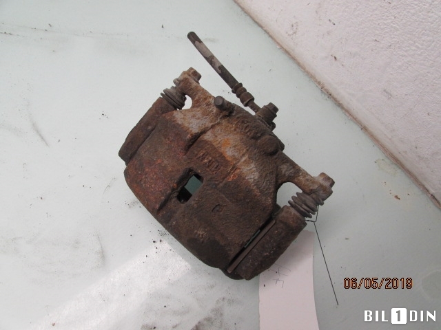 Bremsecaliper høyre foran til Nissan Qashqai 2010-2014 (Type I, Fase 2)  (NISSAN|41001JD00A|)