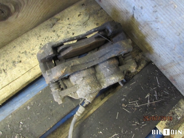 Bremsecaliper høyre foran til Ford Transit 2006-2013  (Transit 2006-2014|6C112B120BB|1553793|)