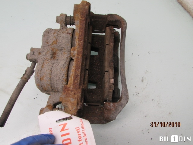 Bremsecaliper venstre foran til Nissan Leaf 2011-2017 (Type I)  (NISSAN|410111VA0B|)