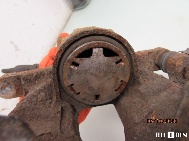 Bremsecaliper venstre foran til Peugeot 3008 2009-2016 (Type I)  (PEUGEOT|4401N8|)