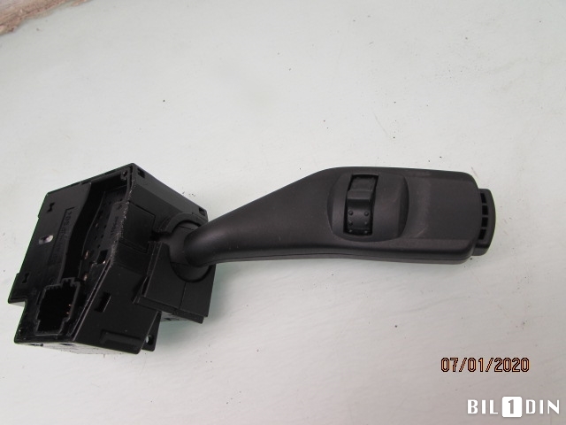 Bryter blink til Ford Kuga 2008-2012 (Type I) (FORD|17D9403|)