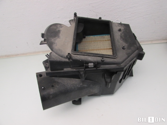 Luftfilterboks til Volvo V70 2005-2007 (Type II, Fase 2)  (VOLVO|30636830|)