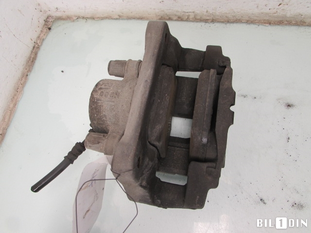 Bremsecaliper høyre foran til BMW X3 2010-2017 (F25) (F25) (BMW|34106790922|)