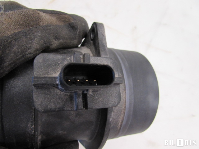 Luftmengde/luftmassemåler til VW Caddy 2010-2015 (Type III, Fase 2)  (VOLKSWAGEN|03L906461A|0281002956|)