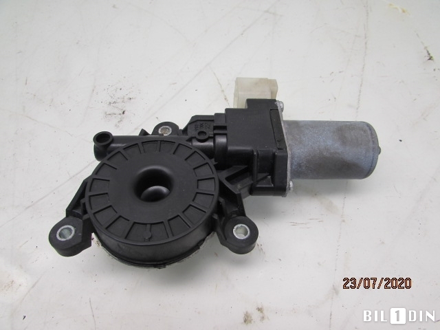 Ruteheis venstre foran til Suzuki SX4, 2009-2013 (Type I, Fase 2)  (SUZUKI|8346061M10)