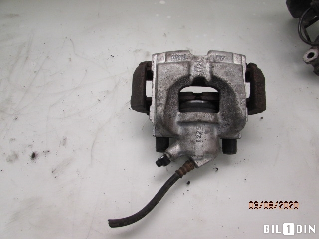 Bremsecaliper høyre foran til BMW 3-Serie 2005-2011 (E90/E91/E92/E93) (E90/E91/E92/E93) (BMW|34116776527|)
