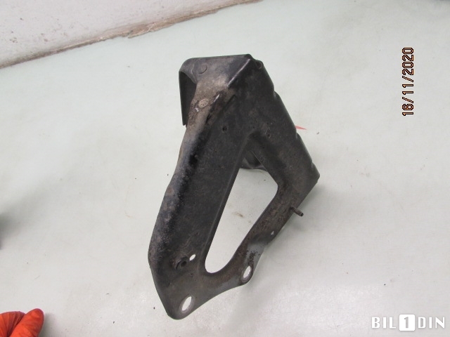 Diverse deler til Audi A6 2008-2011 (Type III, Fase 2) (C6) (C6) (AUDI|4F0821135B|)