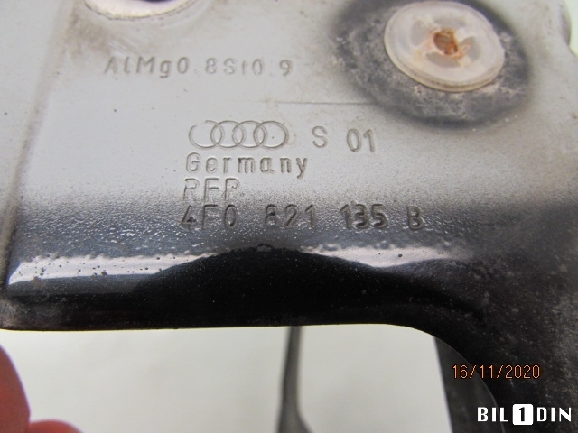 Diverse deler til Audi A6 2008-2011 (Type III, Fase 2) (C6) (C6) (AUDI|4F0821135B|)