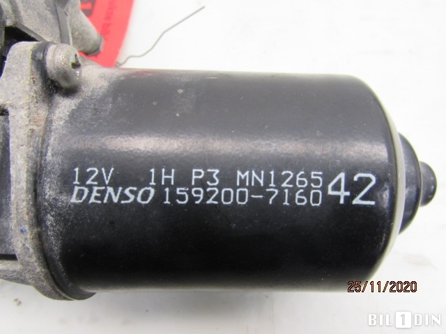 Viskermotor frontrute til Mitsubishi Outlander 2003-2006 (Type I)  (MITSUBISHI|MN126542|1592007160|)