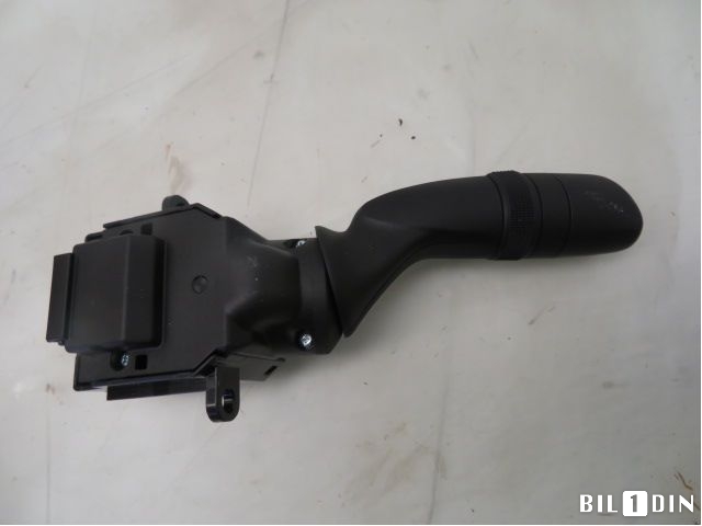 Bryter blink til Toyota Corolla 2019-->>  (TOYOTA|8432902040|02D5017J911|)