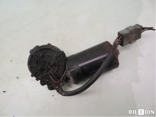 Viskermotor frontrute til Mercedes 208-416 1995-->> (MERCEDES|A9018200081|)