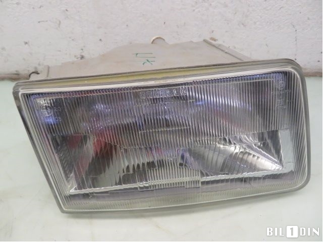 Frontlykt høyre halogen til Iveco Daily, 1990-2000 (Type II)  (IVECO TURBODAILY|98433943)