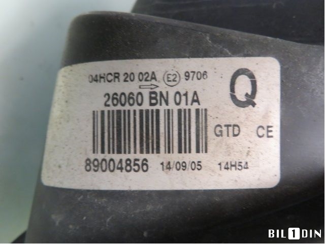 Frontlykt venstre halogen til Nissan Almera 2000-2003 (Fase 1) (N16) (N16) (NISSAN|26060BN01A|26060BN025|)