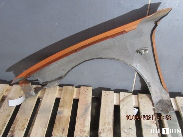 Skjerm høyre foran til Mitsubishi Lancer 1996-2003  (MITSUBISHI Lancer EvoIV|MR325430|)