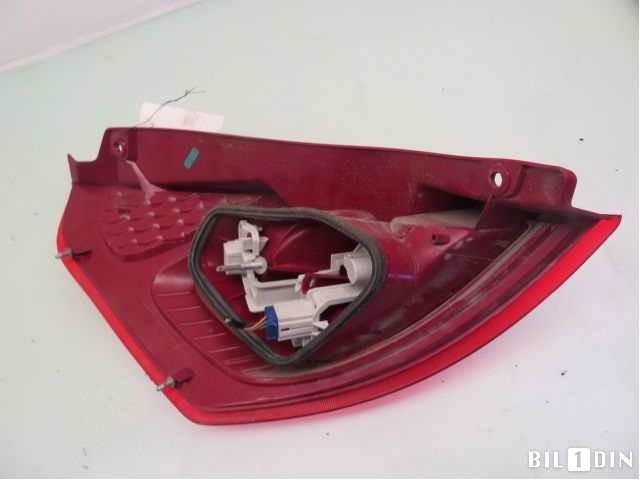 Baklykt høyre til Ford Fiesta 2008-2012 (Type VI, Fase 1)  (FORD|8A6113A602AB|1709552|8A6113404A)