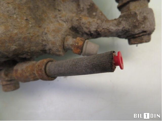 Bremsecaliper venstre foran til VW Golf VII 2012-2017 (Fase 1)  (VOLKSWAGEN|8V0615123D|)