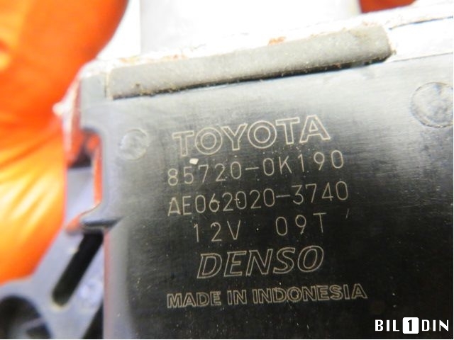 Ruteheis venstre foran til Toyota Hilux 2016-2020  (TOYOTA|857200K190|AE0620203740|)