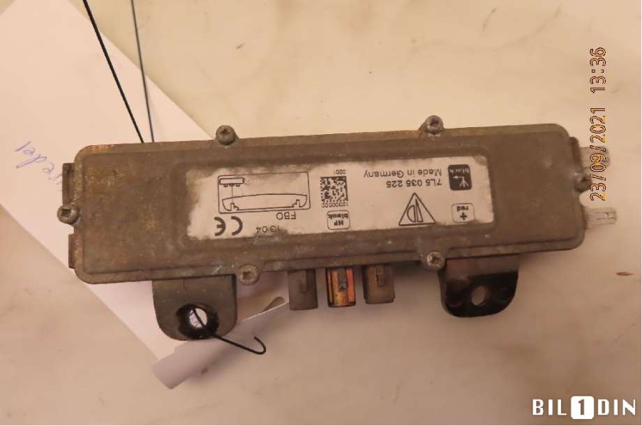 Antenne forsterker til Porsche Cayenne 2002-2006 (Fase 1) (9PA) (9PA) (PORSCHE|95564710400|7L5035225|)