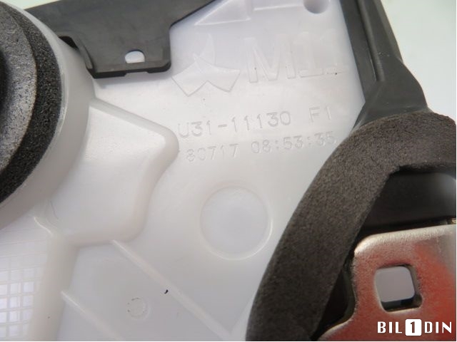 Låsekasse høyre foran til Toyota Yaris 2014-2020 (Type III, Fase 2)  (TOYOTA|690300D320|)