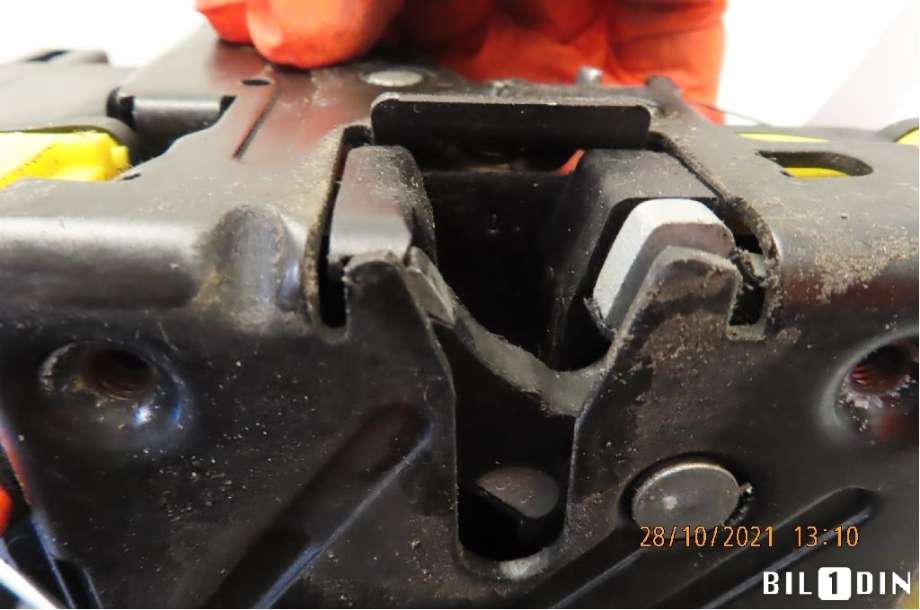 Låsekasse høyre til Volvo XC90 2002-2006 (Type I, Fase 1)  (VOLVO|30699757|8650555|)