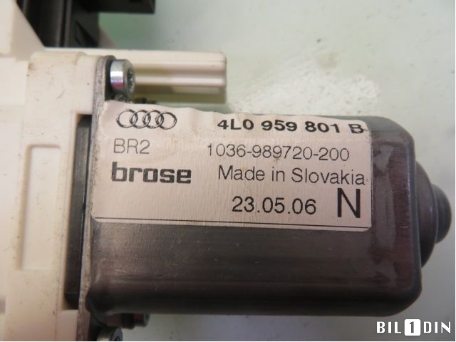 Ruteheis venstre foran til Audi Q7 2006-2010 (Type I, Fase 1)  (AUDI|4L0959801B|)
