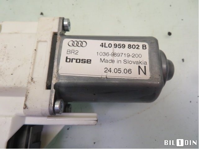 Ruteheis høyre bak til Audi Q7 2006-2010 (Type I, Fase 1)  (AUDI|4L0959802B|)