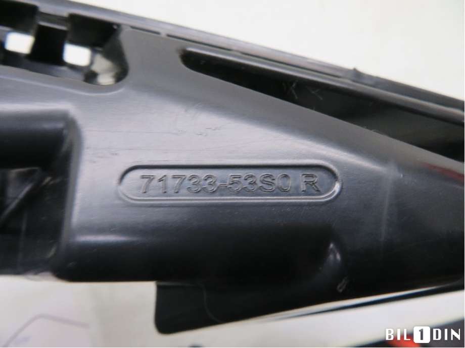 Diverse deler til Suzuki Vitara 2015-->> (Type IV)  (SUZUKI|7173353S0|)