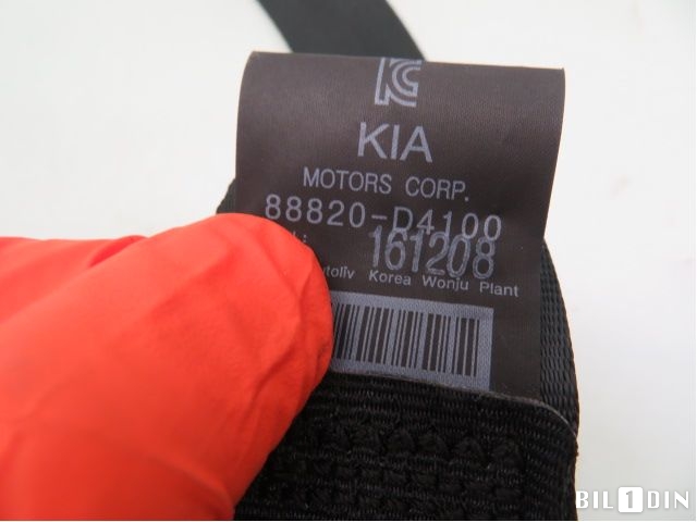Sikkerhetsbelte foran høyre til Kia Optima 2017-2020  (KIA|88820D4100|)