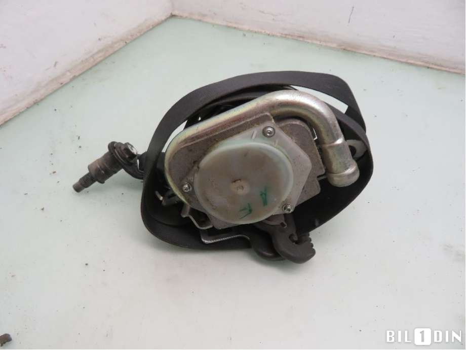 Sikkerhetsbelte foran høyre til Nissan Navara 2005-2010 (Fase 1) (D40) (D40) (NISSAN|86884EA20B|)