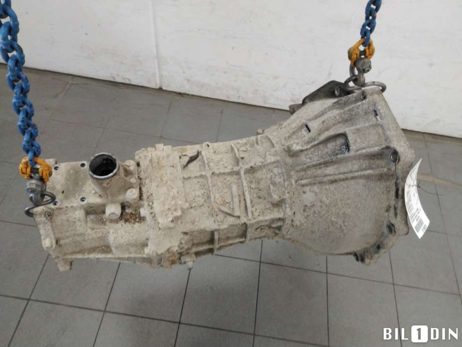 Girkasse manuell til Toyota Hiace 2001-2006 (Fase 2)  (TOYOTA|330302F290|)