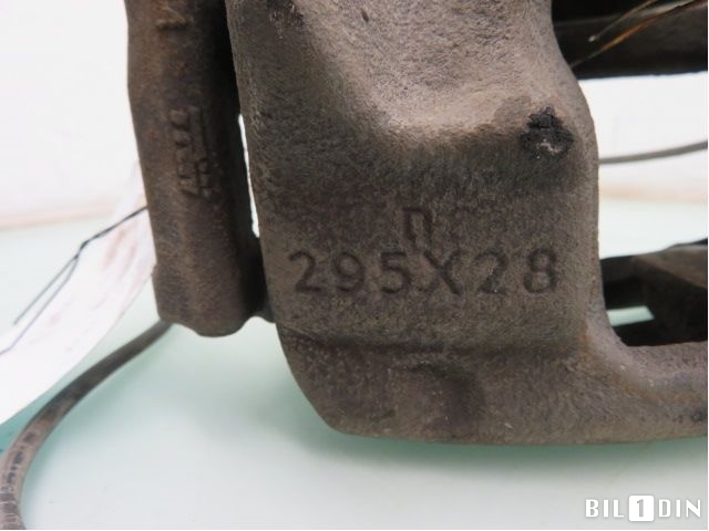 Bremsecaliper høyre foran til Mercedes A-Klasse 2012-2018 (W176) (W176) (MERCEDES|A0004217481|)