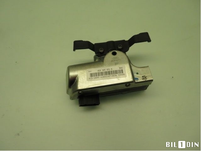 Diverse deler til VW Touareg, 2007-2010 (Type I, Fase 2)  (VOLKSWAGEN|4E0905852E)