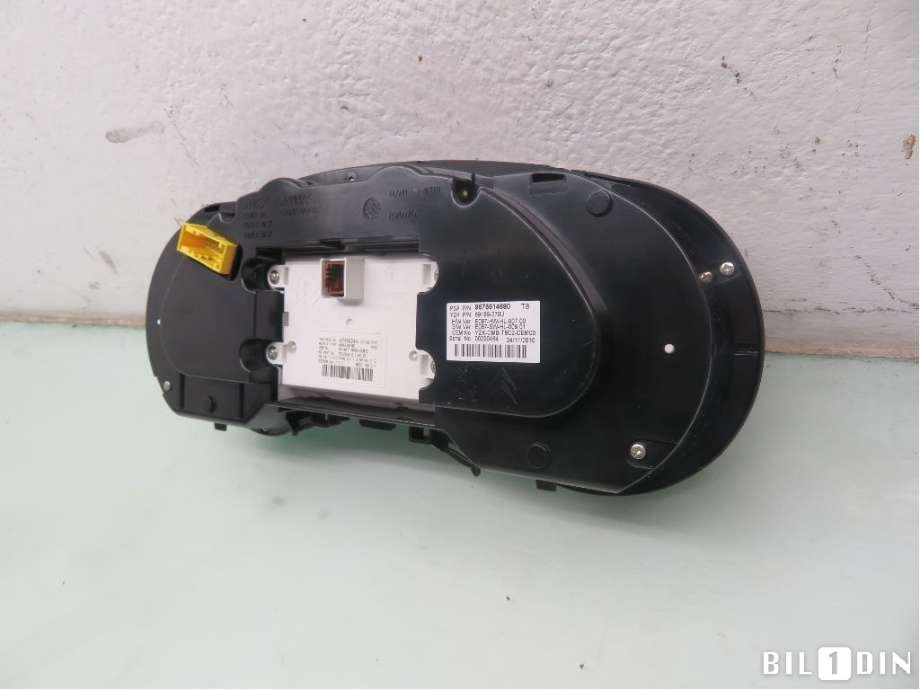 Instrumentpanel til Peugeot 5008 2010-2017 (Type I)  (PEUGEOT|9666626080|9676614680|9674982480)