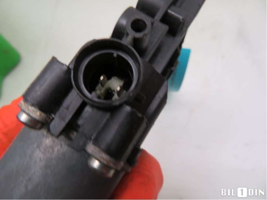 Ruteheis venstre bak til Nissan Pathfinder 2005-2010 (Fase 1) (R51) (R51) (NISSAN|82731EB300|400927|)