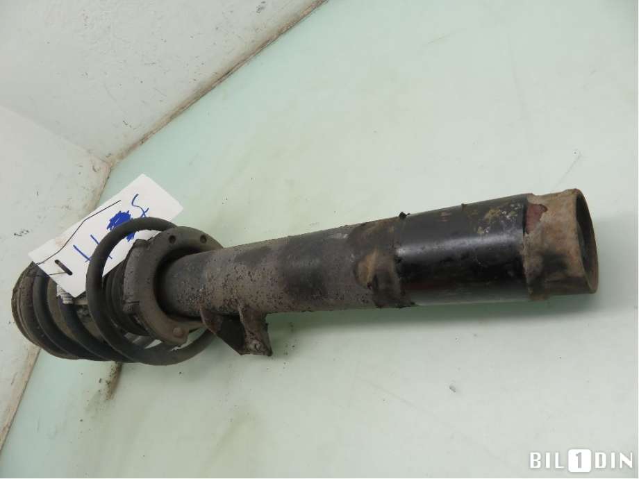 Fjærbein høyre foran til BMW X1 2009-2015 (E84) (E84) (BMW|31316789574|3131678957402|)