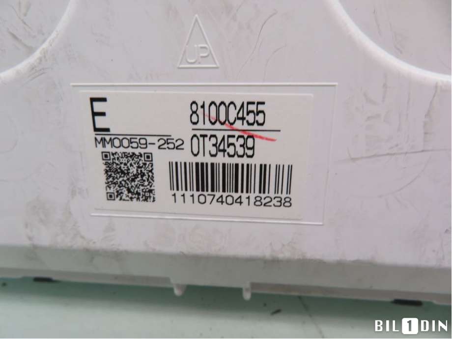 Instrumentpanel til Mitsubishi Outlander 2015-->> (Type III, Fase 2) (MITSUBISHI|8100C455|)