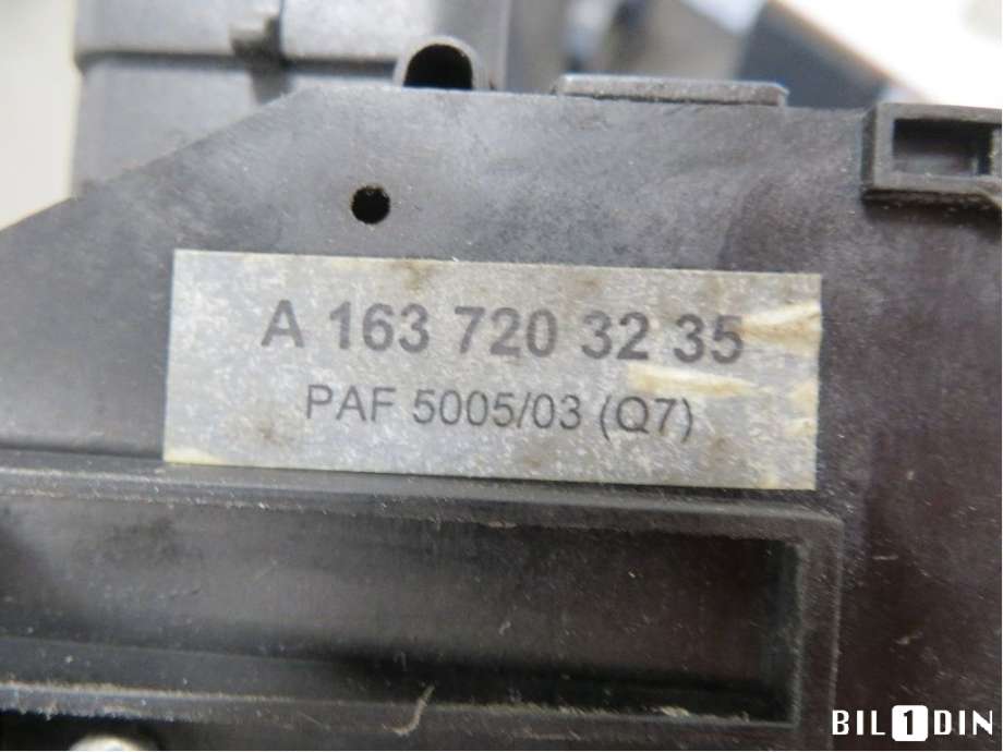 Låsekasse høyre foran til Mercedes ML 1997-2005 (W163) (W163) (MERCEDES|A1637203235|)