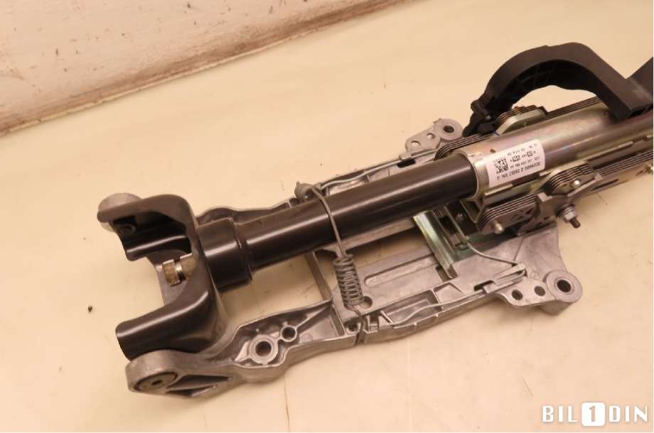 Rattaksel til Mercedes ML 2011-2015 (Fase 1) (W166) (W166) (MERCEDES|A1664601016|)