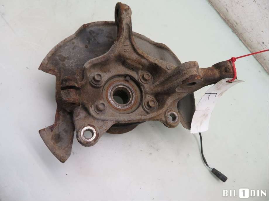 Hjulspindel venstre foran til Mazda CX-5, 2012-2017 (Type I) (MAZDA|KD3533031A)