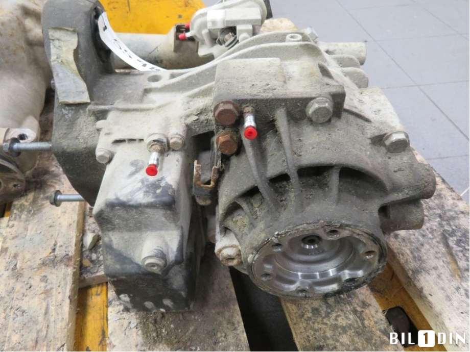 Kardang klokke bak til VW Transporter / Caravelle 2003-2009 (Fase 1) (T5) (T5) (VOLKSWAGEN|02W525010F|)