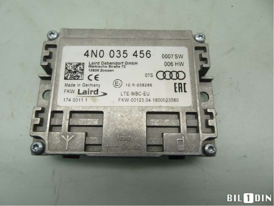 Antenne forsterker til Audi A4, Allroad 2016-->> (Type II) (B9) (B9) (AUDI|4N0035456|)