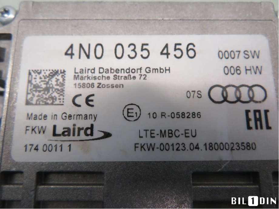 Antenne forsterker til Audi A4, Allroad 2016-->> (Type II) (B9) (B9) (AUDI|4N0035456|)