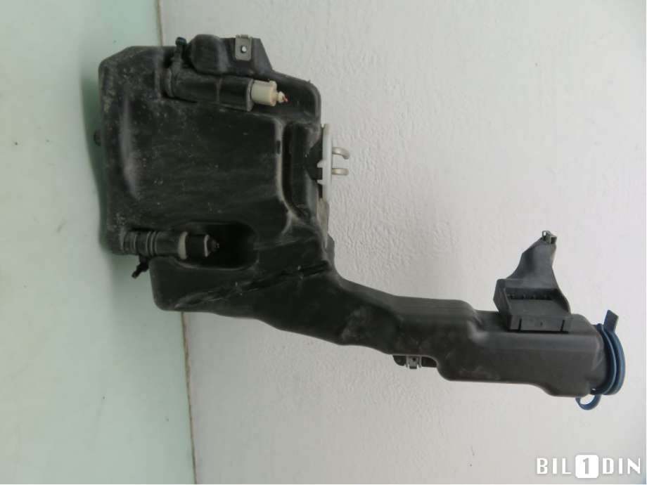 Spylertank til Mercedes C-Klasse 2011-2014 (Fase 2) (W204) (W204) (MERCEDES|A2048691220||A2048602360)