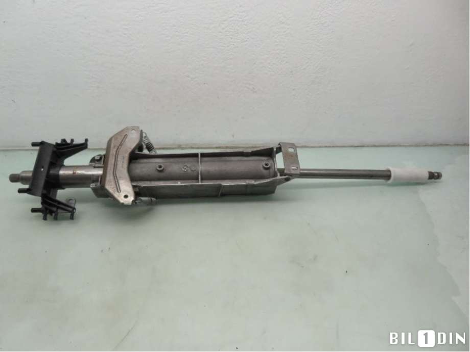 Rattaksel til BMW X3 2010-2017 (F25) (F25) (BMW|32306854045||11020900334)