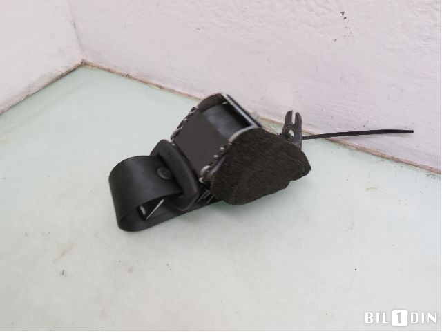 Sikkerhetsbelte bak venstre til Ford Kuga 2008-2012 (Type I)  (FORD|1778062|4M51A611B68CD|4M51A611B68CC)